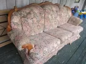 $40 Couch and love seat
                                                for sale
                                in
                                Hugo,
                                Oklahoma